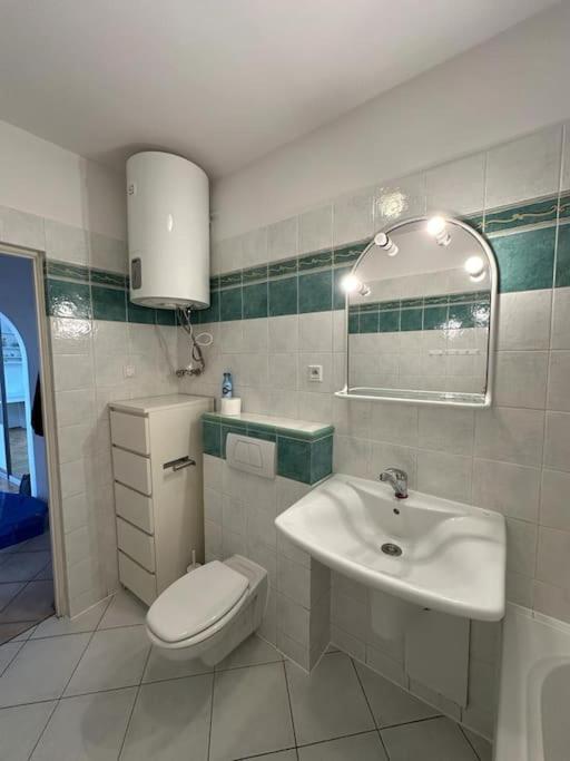 Luna Apartments Krakow Bagian luar foto